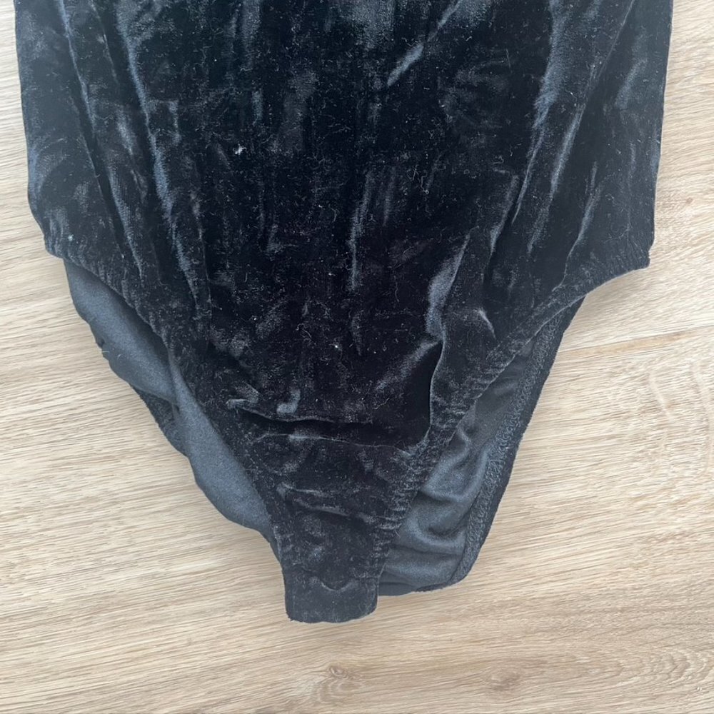 ** Altar’d State Marina Black Velvet Bodysuit Size medium - Picture 2 of 11